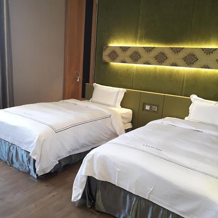 Yunlin Commerce Ryokan Tuku Bagian luar foto