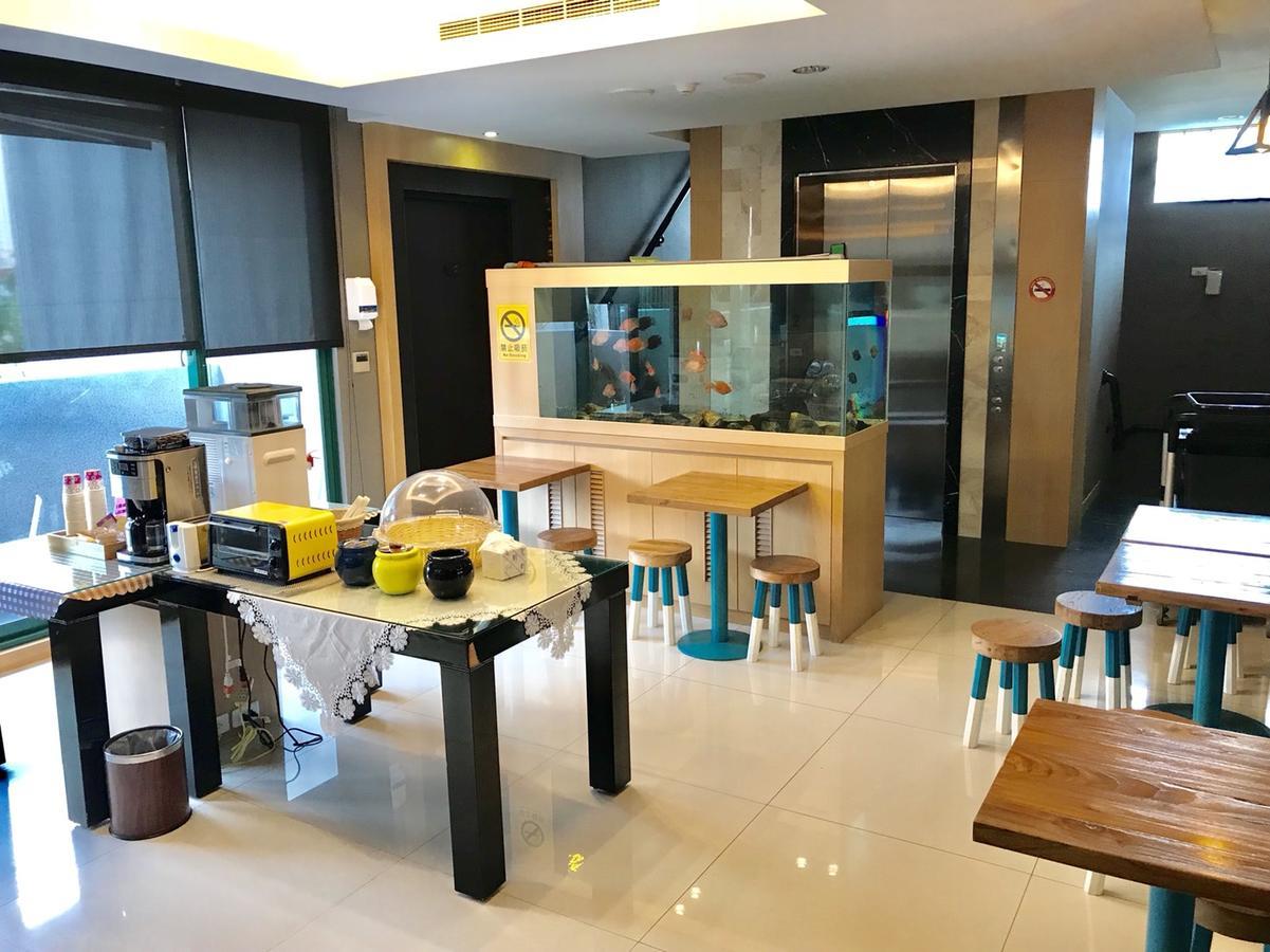 Yunlin Commerce Ryokan Tuku Bagian luar foto