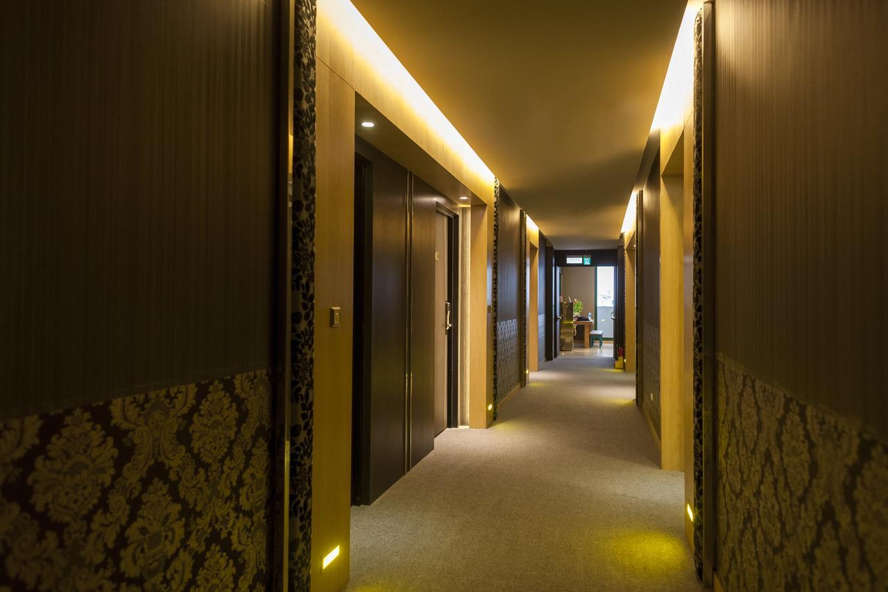 Yunlin Commerce Ryokan Tuku Bagian luar foto