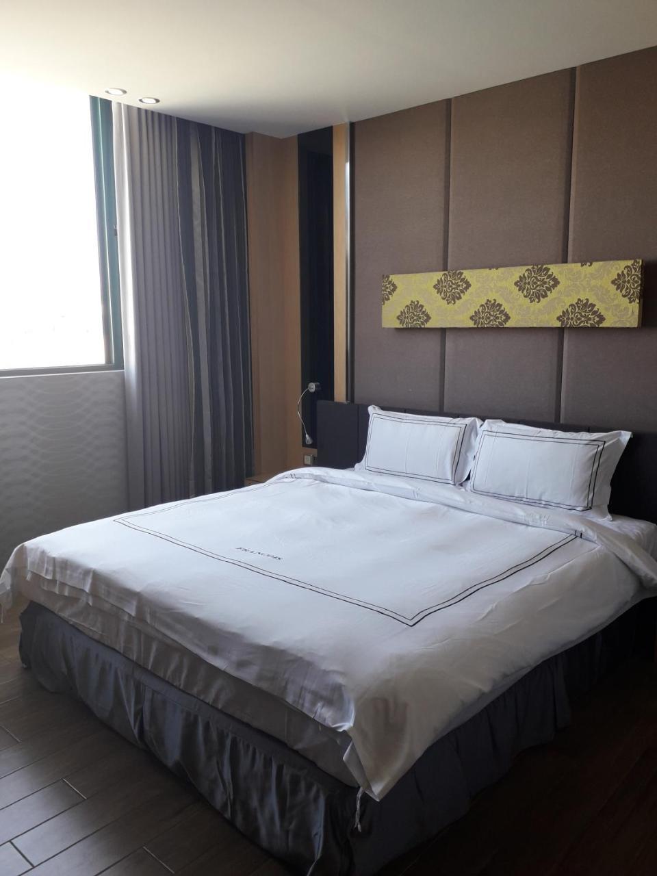 Yunlin Commerce Ryokan Tuku Bagian luar foto
