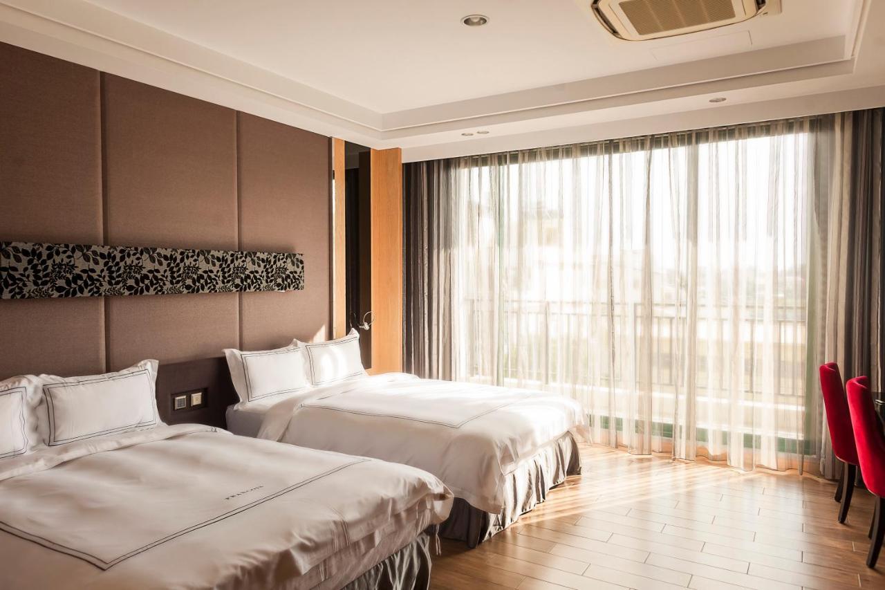 Yunlin Commerce Ryokan Tuku Bagian luar foto