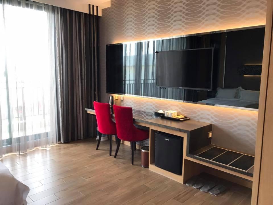 Yunlin Commerce Ryokan Tuku Bagian luar foto