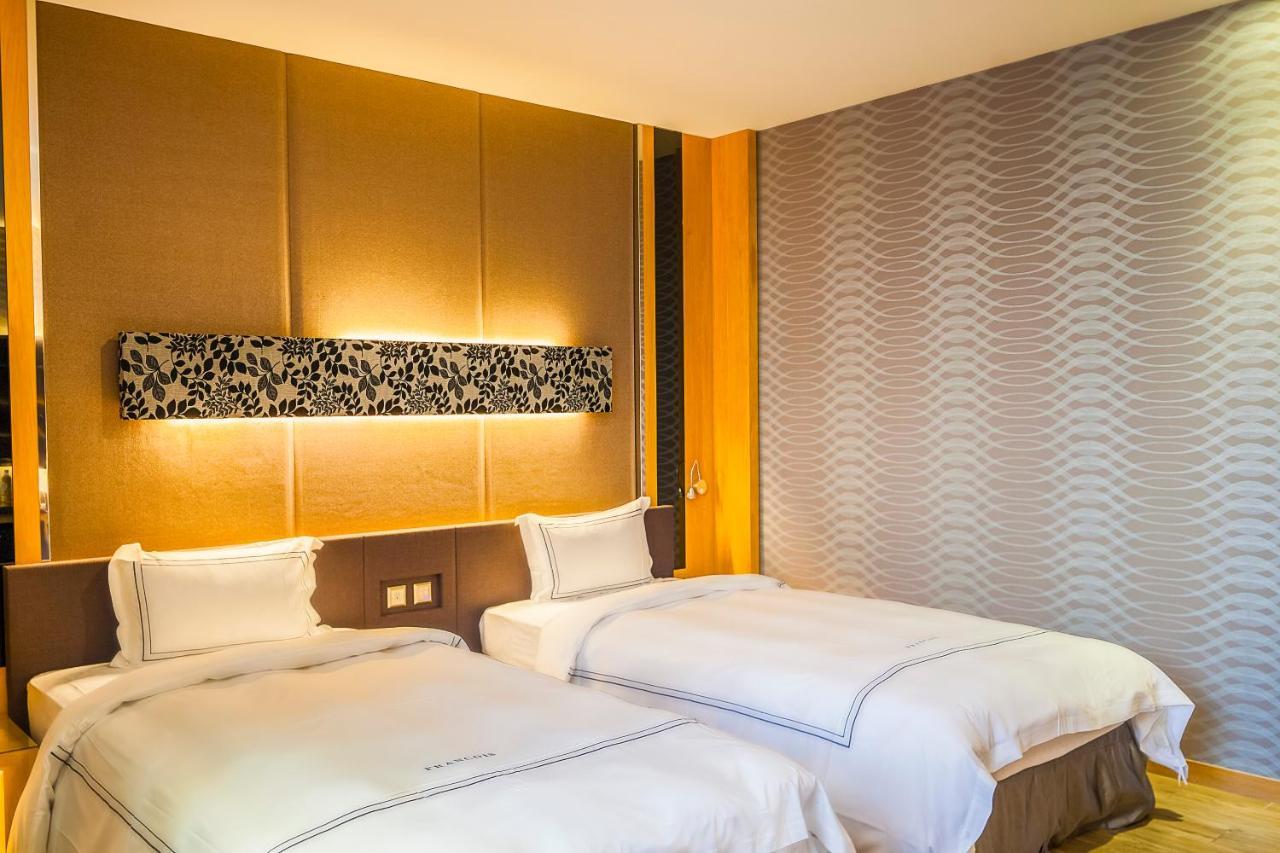 Yunlin Commerce Ryokan Tuku Bagian luar foto